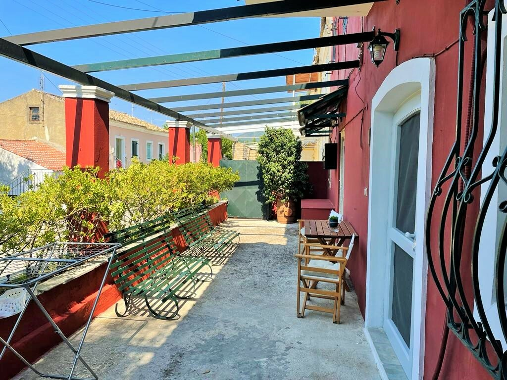 3-bedroom Detached House In Corfu, Greece (130 M²)