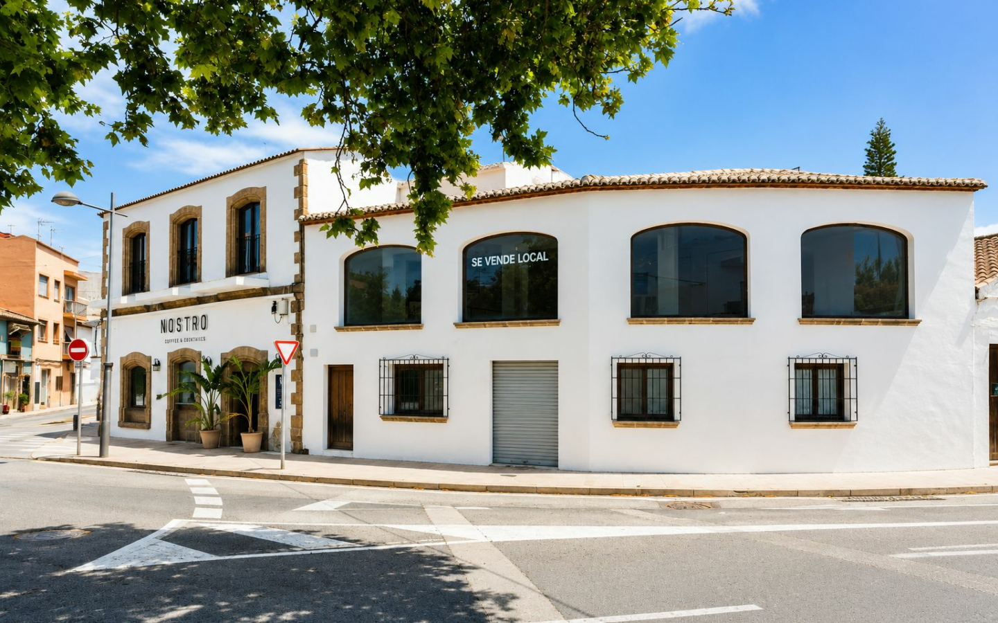 Commercial Premises In Jávea, Spain (196 M²)