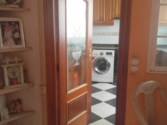 3-bedroom Flat In Valencia (90 M²)