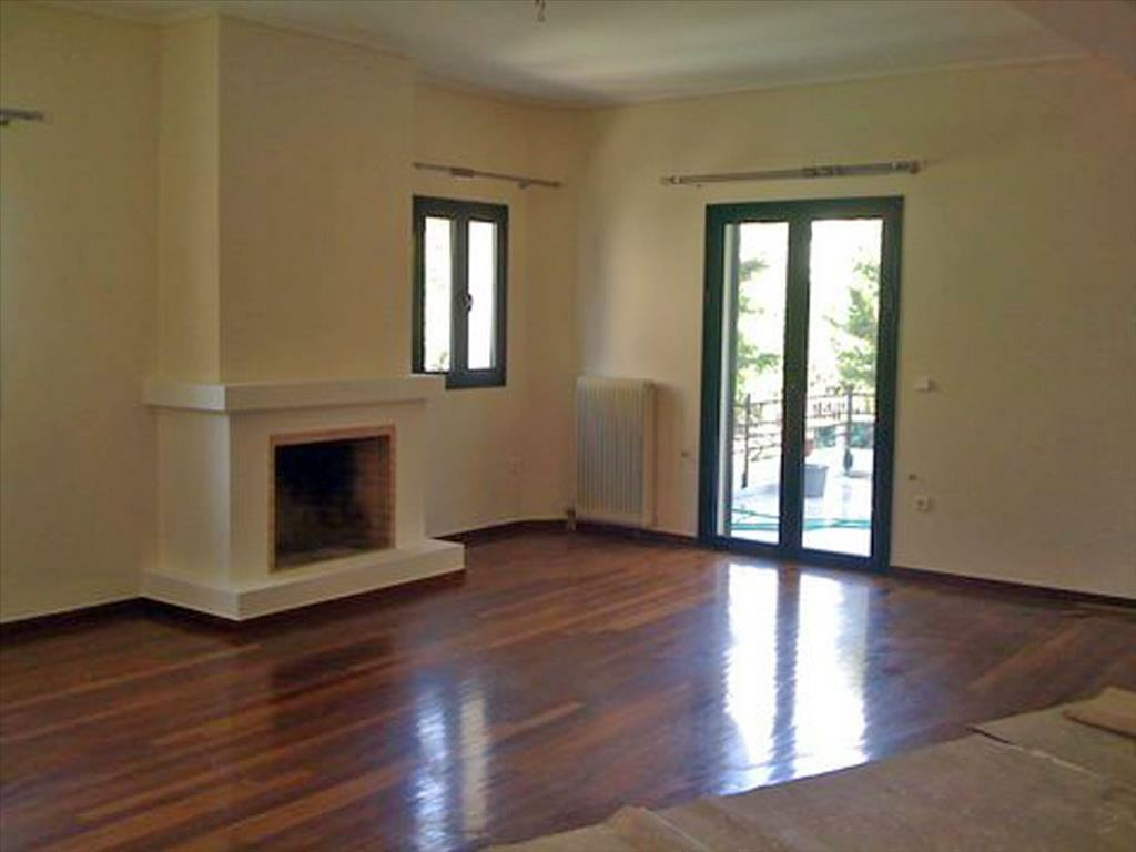4-bedroom Maisonette In Kifissia, Greece (220 M²)