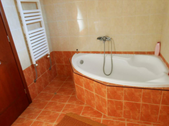 2-bedroom Detached House In Veroia, Greece (180 M²)