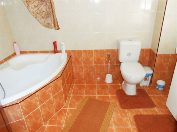 2-bedroom Detached House In Veroia, Greece (180 M²)
