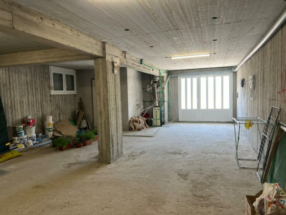 2-bedroom Detached House In Veroia, Greece (180 M²)