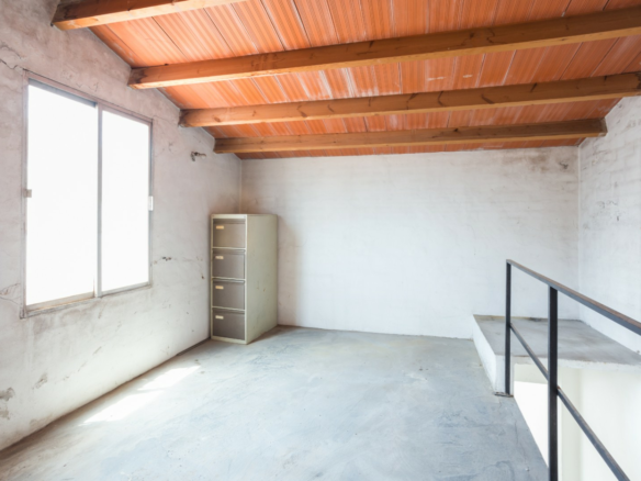 Commercial Premises In Jávea, Spain (196 M²)