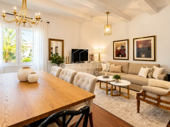 2-bedroom Flat In Santa Cruz De Tenerife, Spain (143 M²)