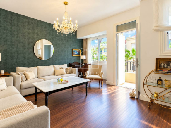 2-bedroom Flat In Santa Cruz De Tenerife, Spain (143 M²)