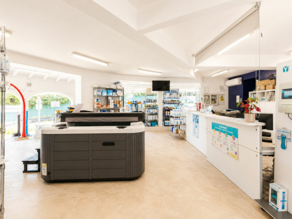 Commercial Premises In Jávea, Spain (120 M²)