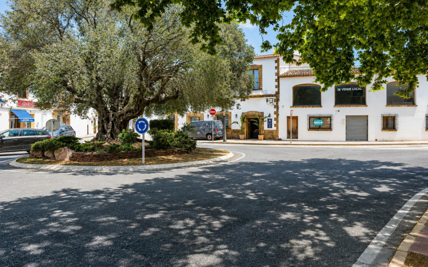 Commercial Premises In Jávea, Spain (196 M²)