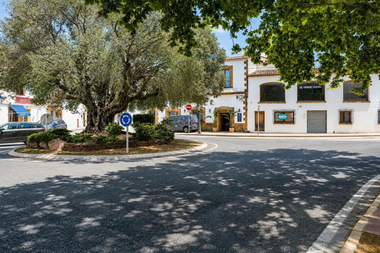 5-0b6520 Commercial Premises In Jávea, Spain (196 M²)