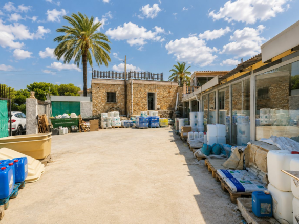 Commercial Premises In Jávea, Spain (120 M²)