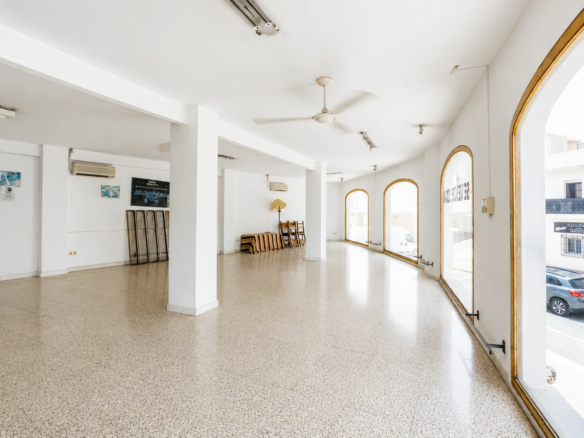 Commercial Premises In Jávea, Spain (196 M²)
