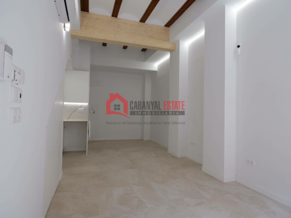 Study In Valencia (38 M²)