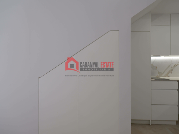 Study In Valencia (38 M²)