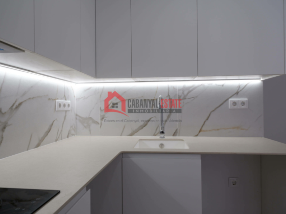 Study In Valencia (38 M²)