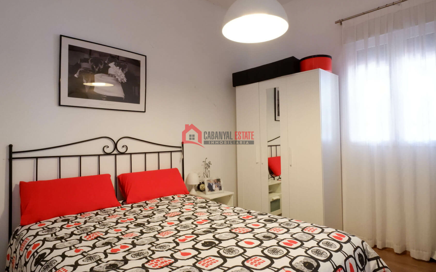 4-bedroom Flat In Valencia (148 M²)