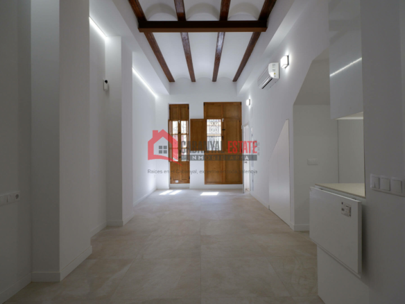 Study In Valencia (38 M²)