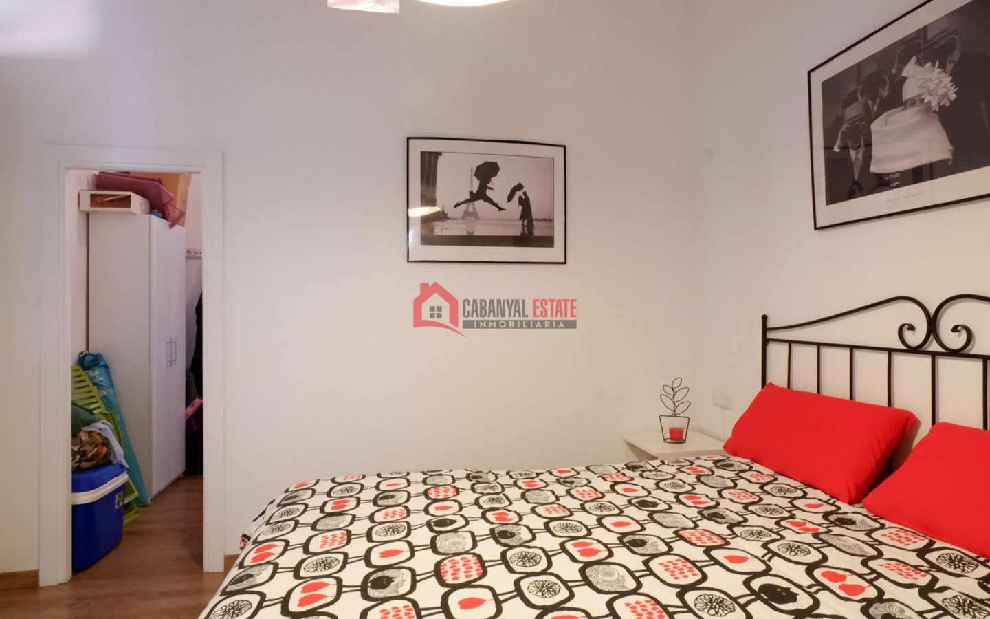 4-bedroom Flat In Valencia (148 M²)