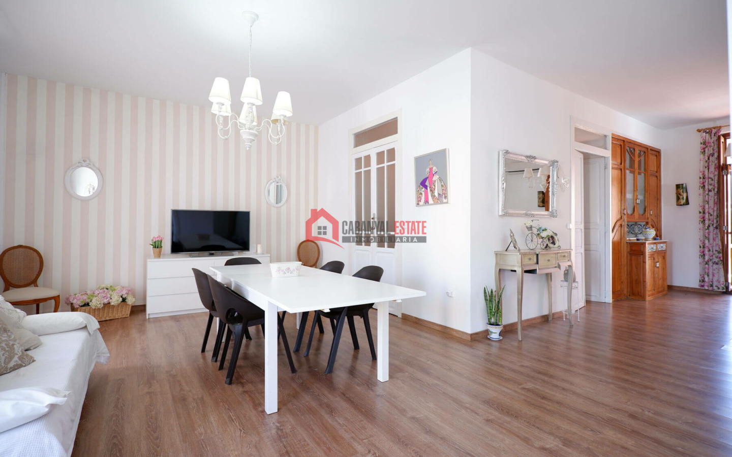 4-bedroom Flat In Valencia (148 M²)