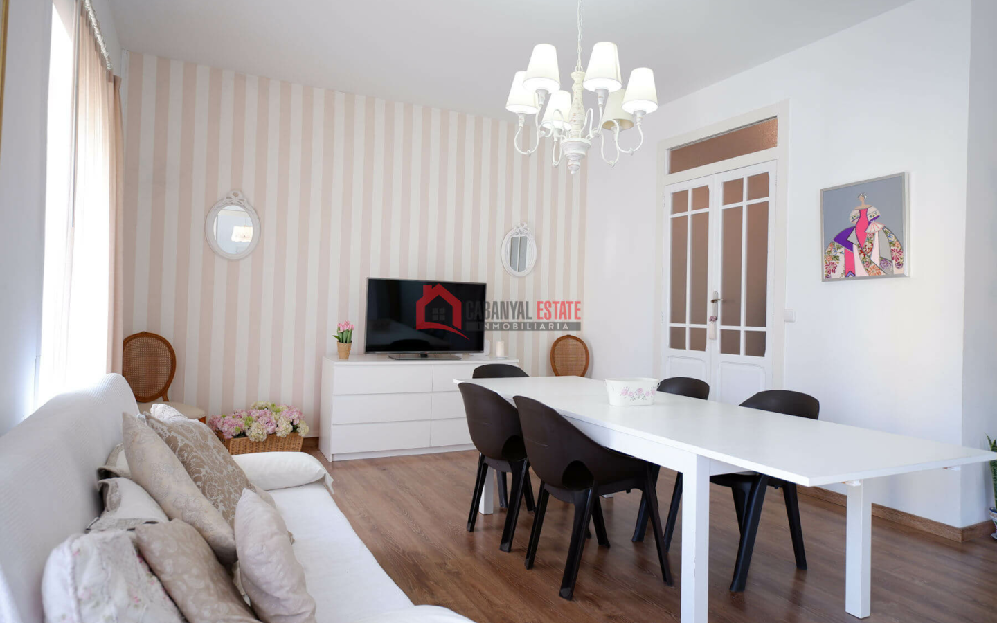 4-bedroom Flat In Valencia (148 M²)