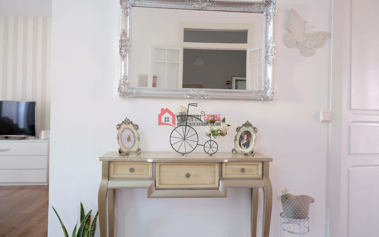 4-bedroom Flat In Valencia (148 M²)
