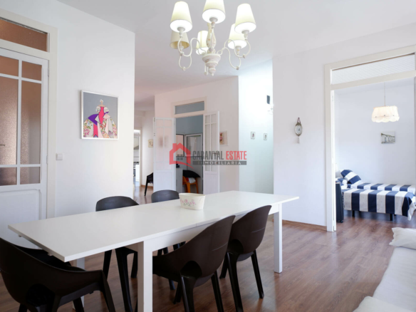 4-bedroom Flat In Valencia (148 M²)