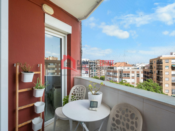 3-bedroom Flat In Valencia (116 M²)