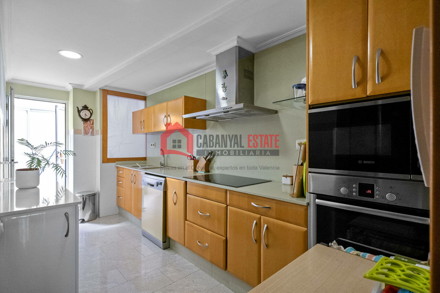 3-bedroom Flat In Valencia (116 M²)
