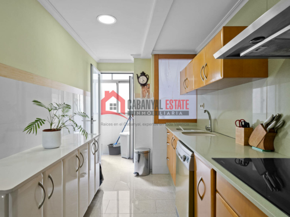 3-bedroom Flat In Valencia (116 M²)