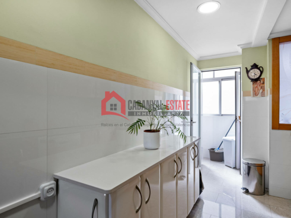 3-bedroom Flat In Valencia (116 M²)