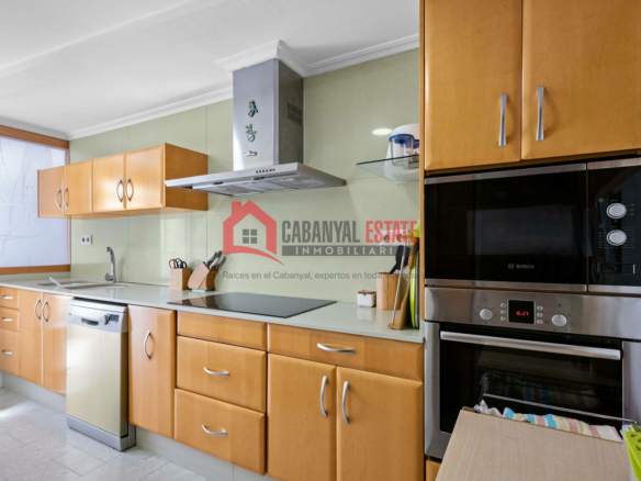 3-bedroom Flat In Valencia (116 M²)