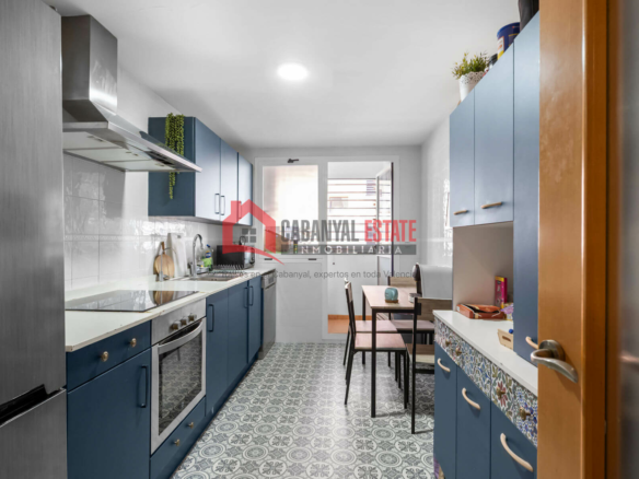 3-bedroom Flat In Ribarroja De Turia (143 M²)