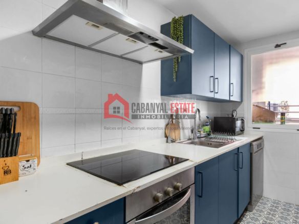 3-bedroom Flat In Ribarroja De Turia (143 M²)