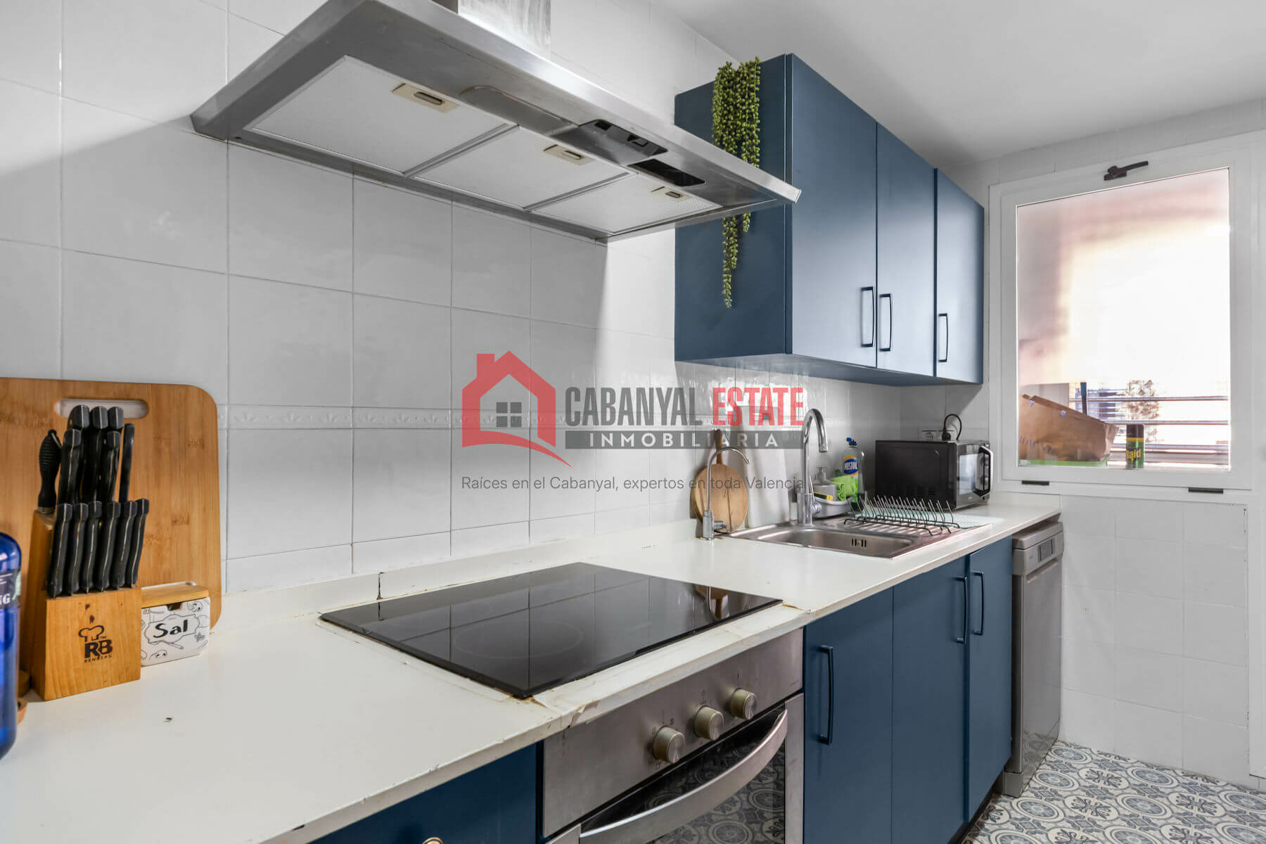 3-bedroom Flat In Ribarroja De Turia (143 M²)