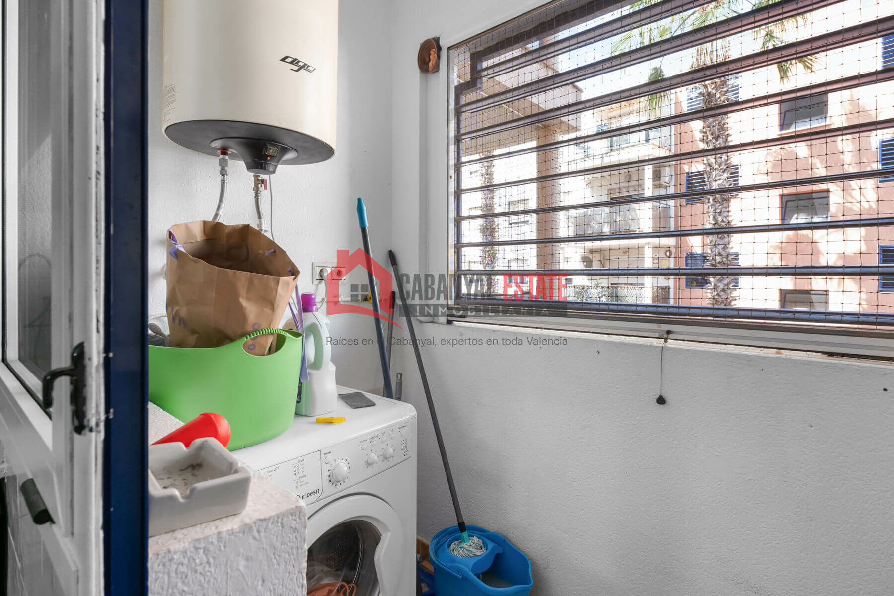 3-bedroom Flat In Ribarroja De Turia (143 M²)