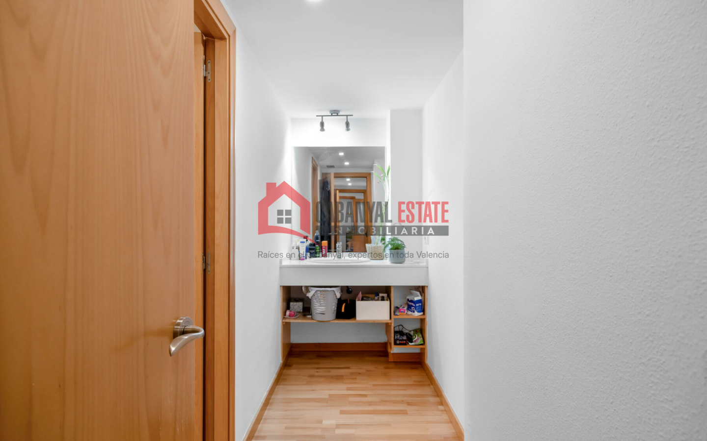 3-bedroom Flat In Ribarroja De Turia (143 M²)