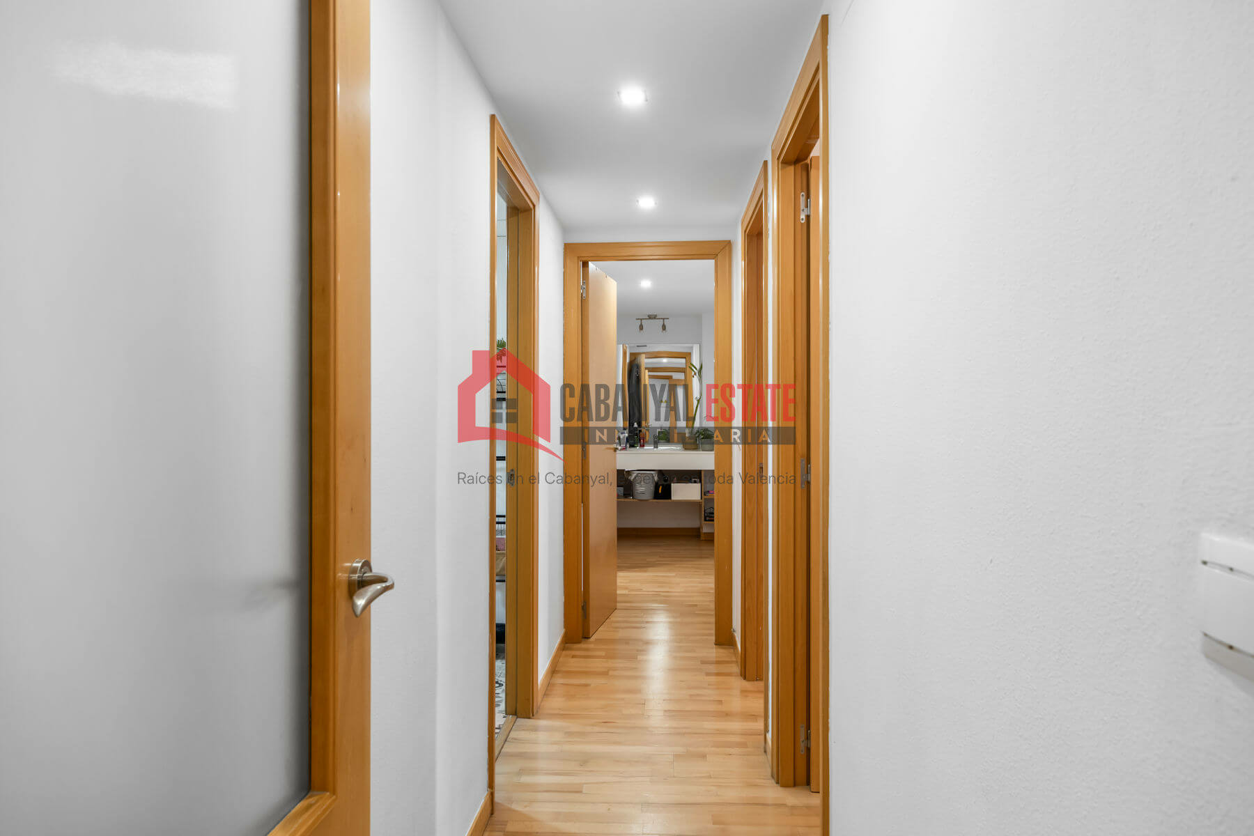3-bedroom Flat In Ribarroja De Turia (143 M²)