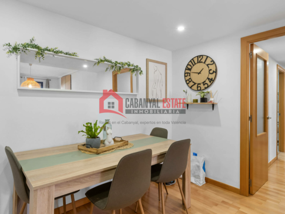 3-bedroom Flat In Ribarroja De Turia (143 M²)