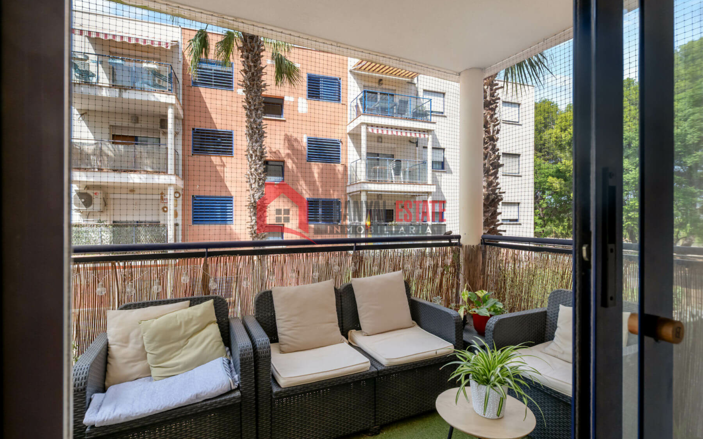 3-bedroom Flat In Ribarroja De Turia (143 M²)