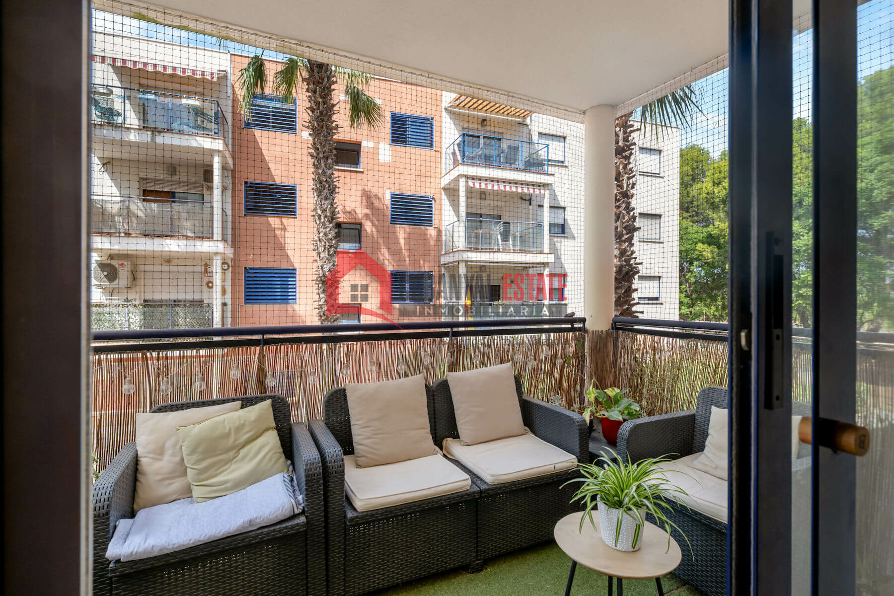 3-bedroom Flat In Ribarroja De Turia (143 M²)