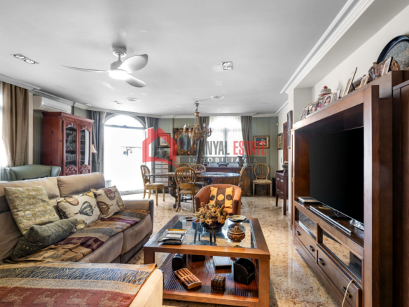 4-bedroom Flat In Port De Sagunt (296 M²)