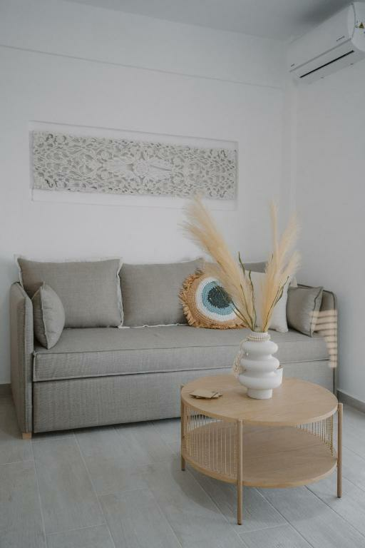 7-bedroom Maisonette In Karistos, Greece (236 M²)