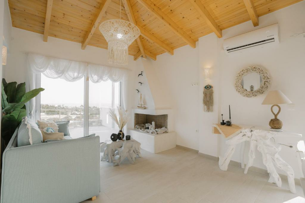 7-bedroom Maisonette In Karistos, Greece (236 M²)