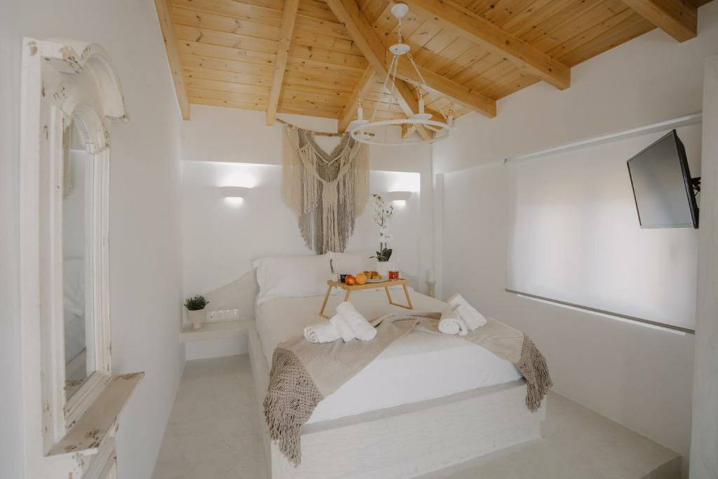 7-bedroom Maisonette In Karistos, Greece (236 M²)