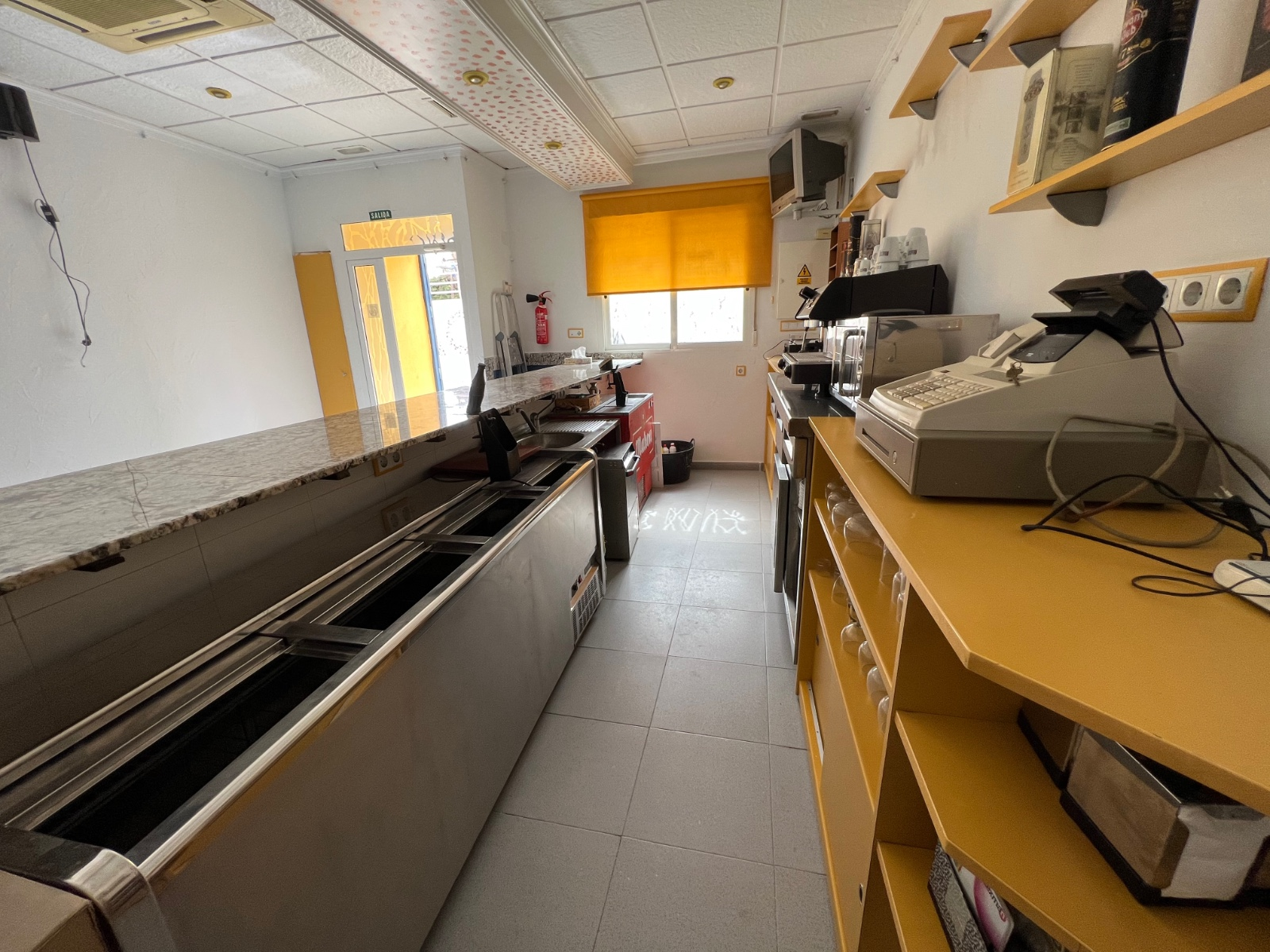 Commercial In Macisvenda, Spain (80 M²)