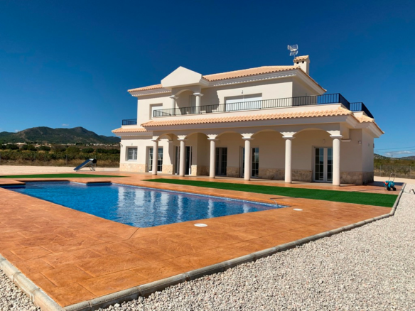4-bedroom Detached Villa In Pinoso, Spain (225 M²)