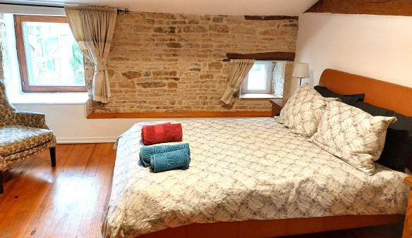 4-bedroom Country House In Messe, France (179 M²)
