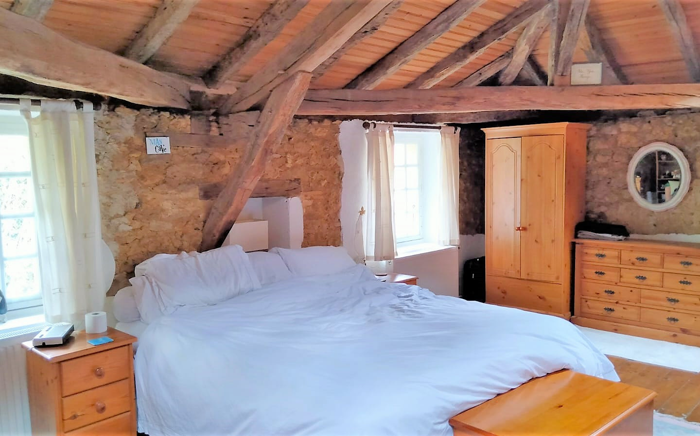 3-bedroom Country House In Roumazieres-loubert, France (170 M²)