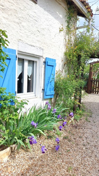 4-bedroom Country House In Messe, France (179 M²)