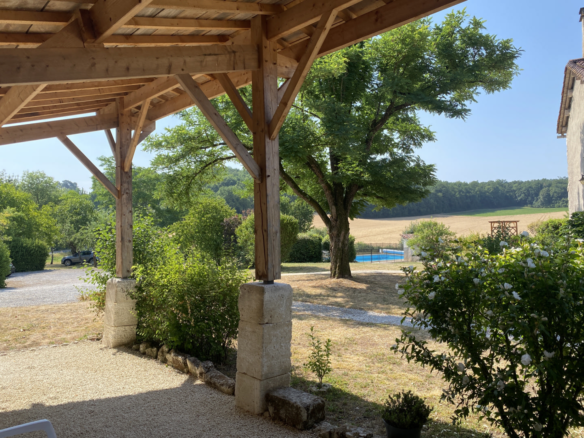 2-bedroom Country House In Pillac, France (60 M²)