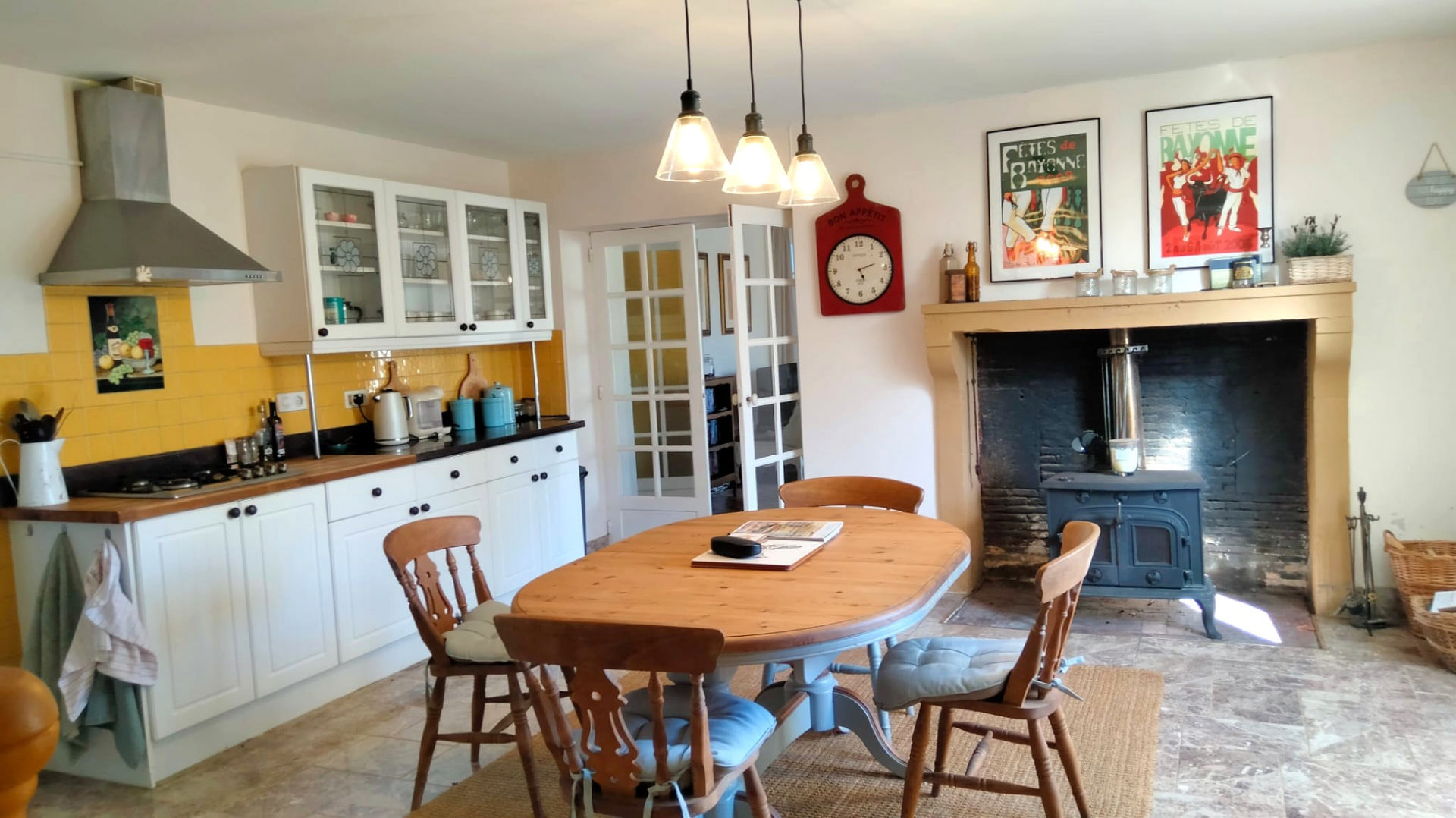 4-bedroom Country House In Usson-du-poitou, France (171 M²)